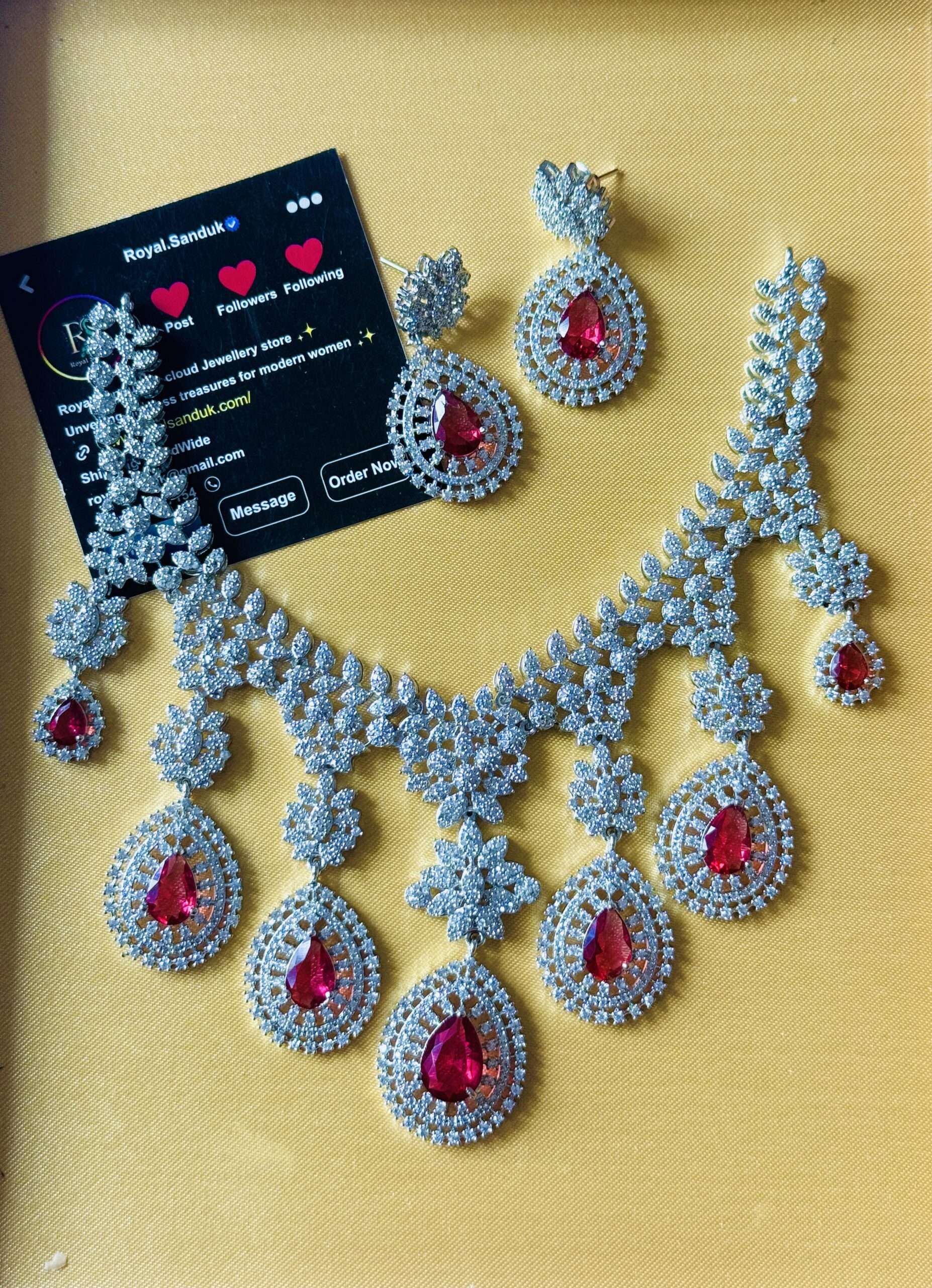 luxe ad set dark pink